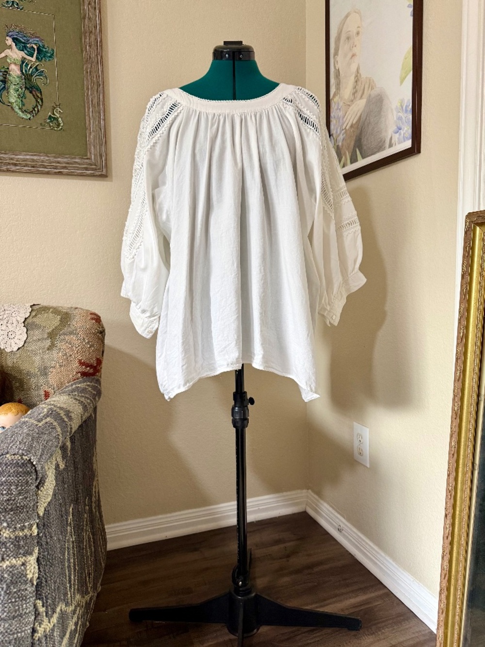 Sundance White Eyelet Peasant Blouse – Size XL